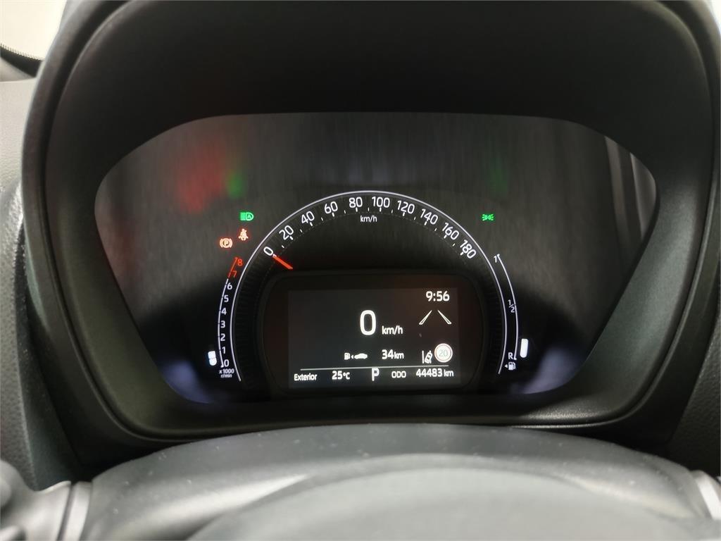 TOYOTA Aygo X Cross Trendy Edition