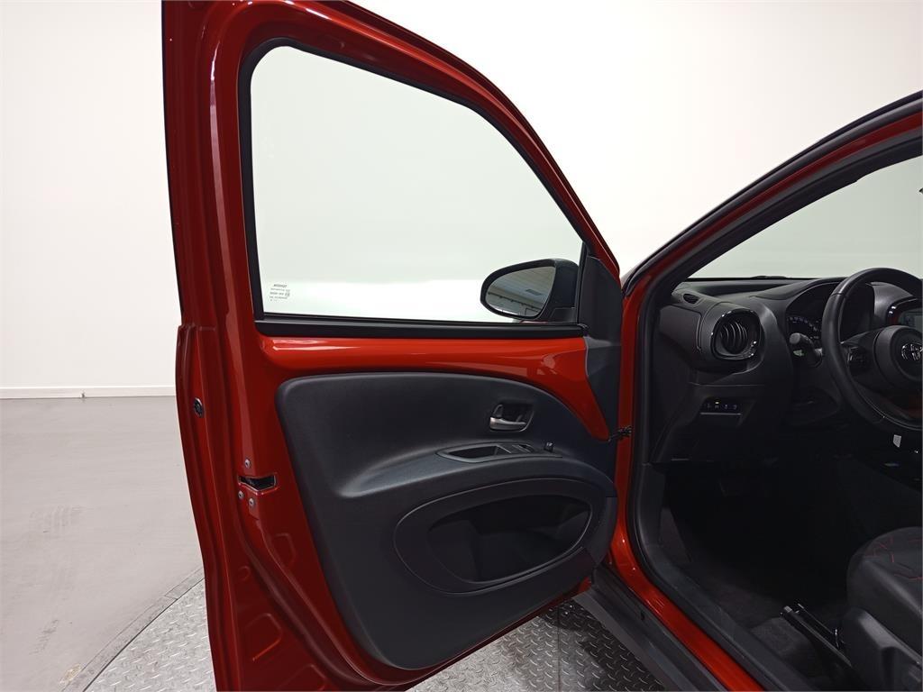 TOYOTA Aygo X Cross Trendy Edition