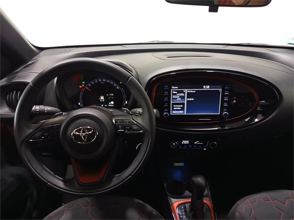 TOYOTA Aygo X Cross Trendy Edition
