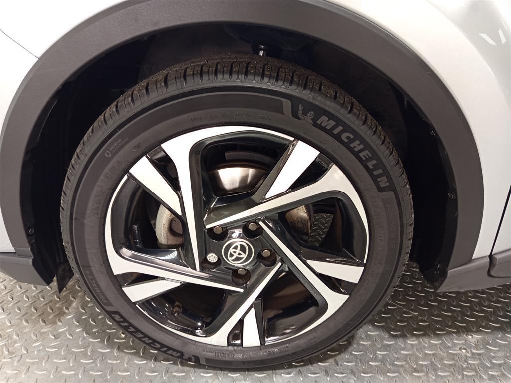 TOYOTA Toyota C-hr C-HR 180H Advance