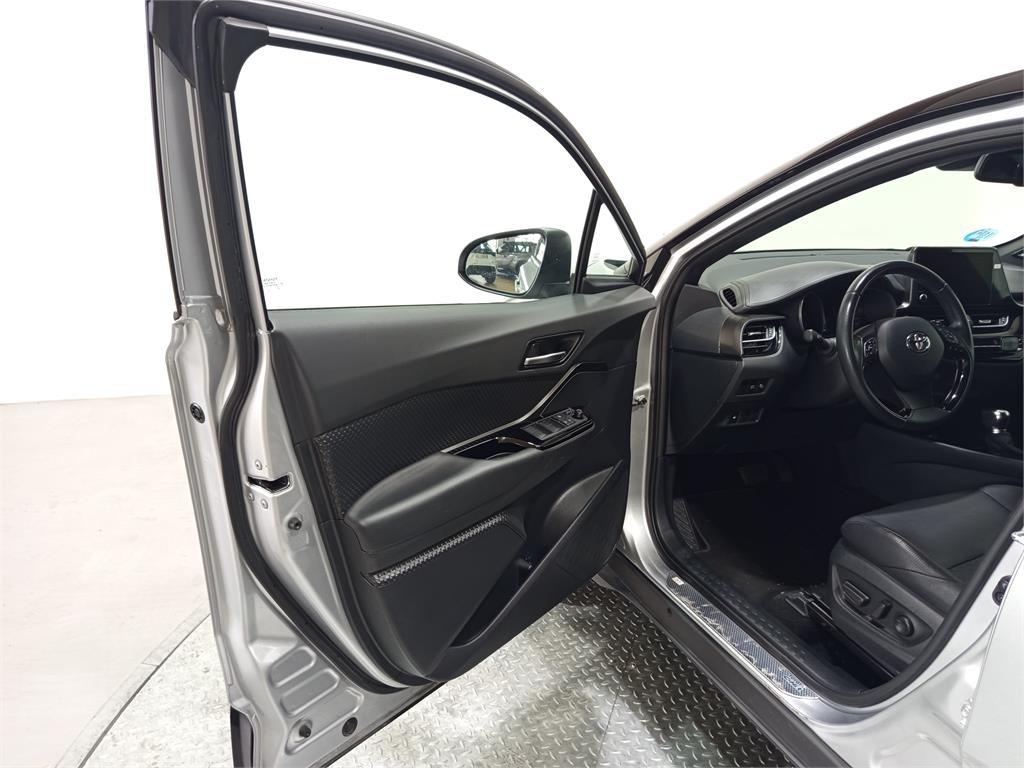 TOYOTA Toyota C-hr C-HR 180H Advance