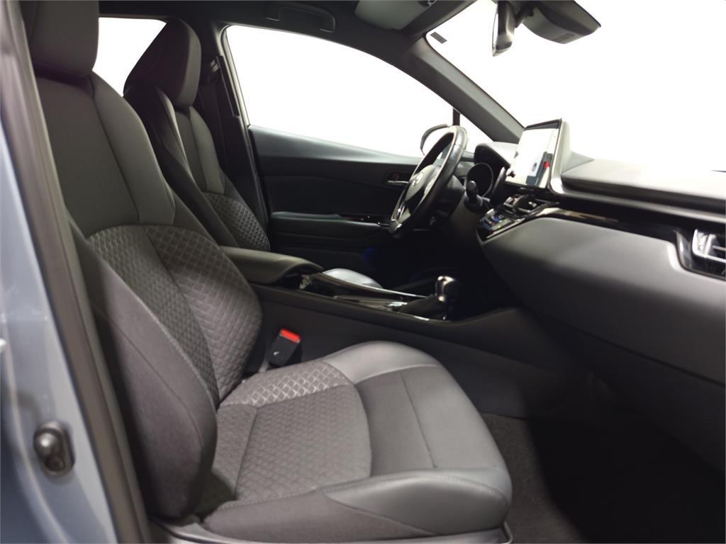 TOYOTA Toyota C-hr C-HR 180H Advance