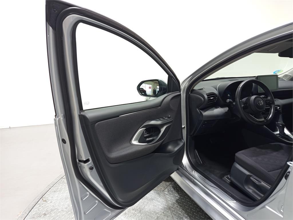 TOYOTA Yaris 120H 1.5 Active Plus