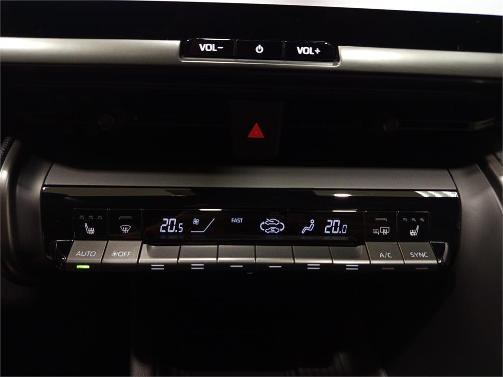 TOYOTA Toyota C-hr C-HR 220PH Advance
