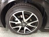 TOYOTA Yaris 5P Style 120H e-CVT