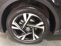 TOYOTA Toyota C-hr C-HR 180H Advance