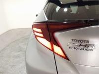 TOYOTA Toyota C-hr C-HR 180H Advance
