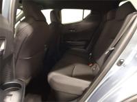 TOYOTA Toyota C-hr C-HR 180H Advance
