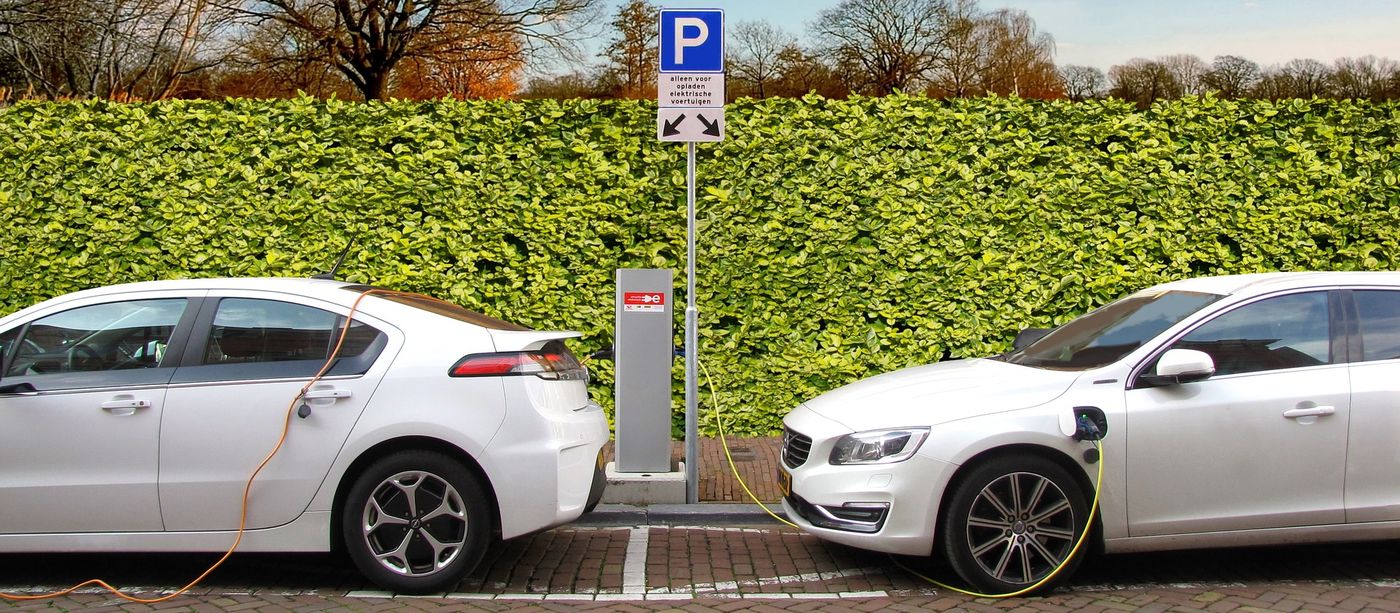 España experimenta el mayor crecimiento de vehículos eléctricos e híbridos de Europa