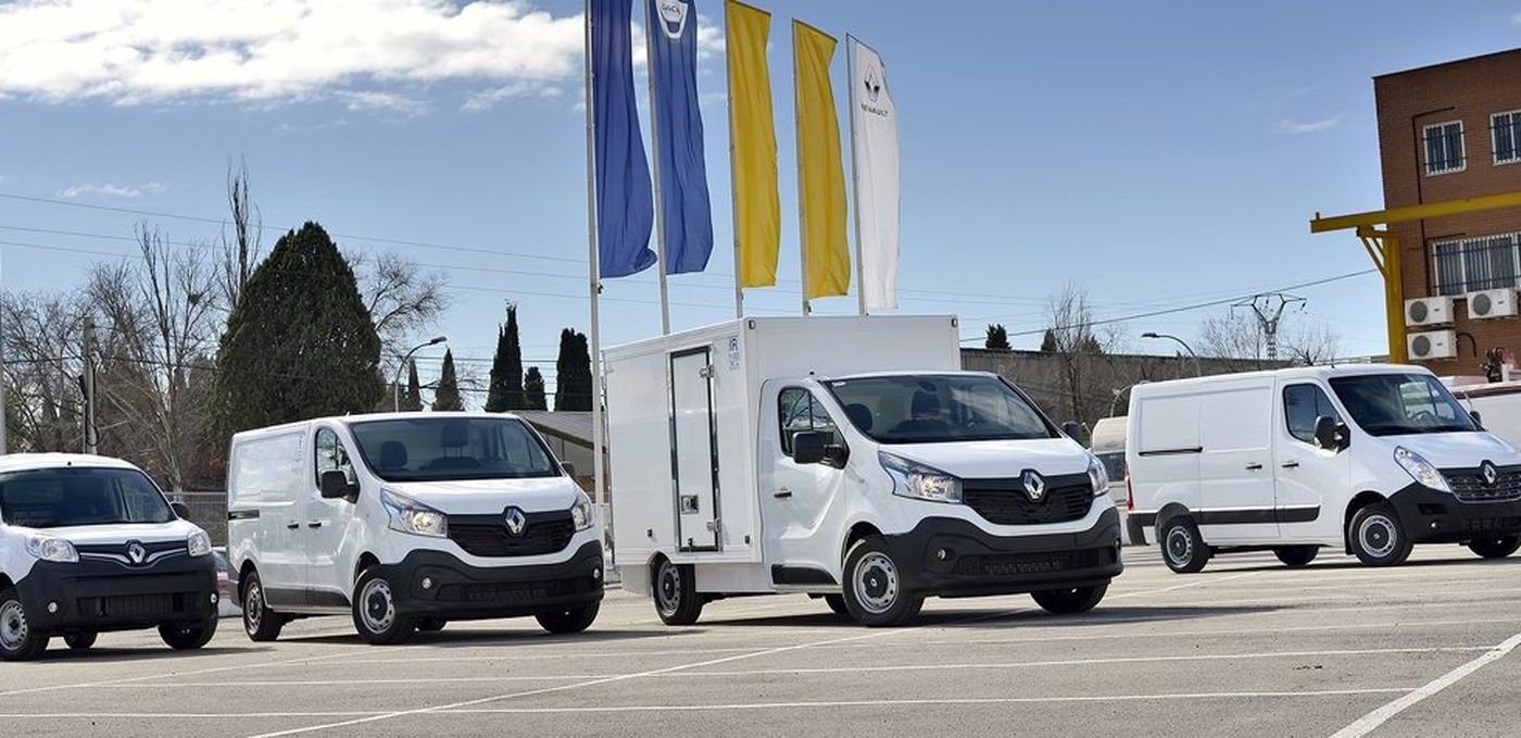Llega a Alcalá de Henares la Caravana de vehículos adaptados de Renault